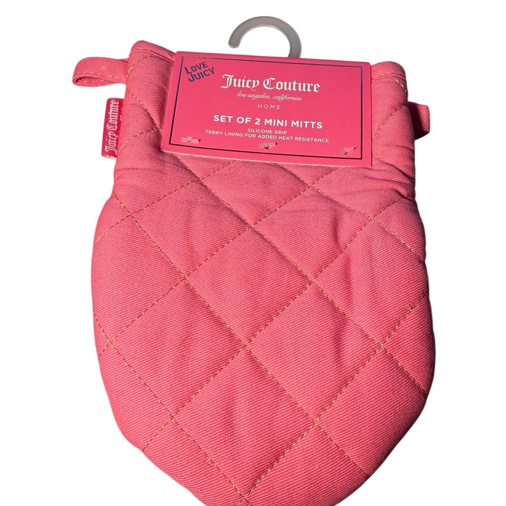 New Juicy Couture Set Of 2 Mini Oven Mitts In Barbie Pink